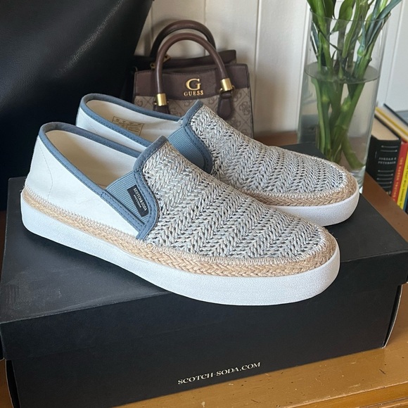Almost brand new pair of Scotch & Soda loafers. Worn once. Half size too big. - Picture 1 of 3